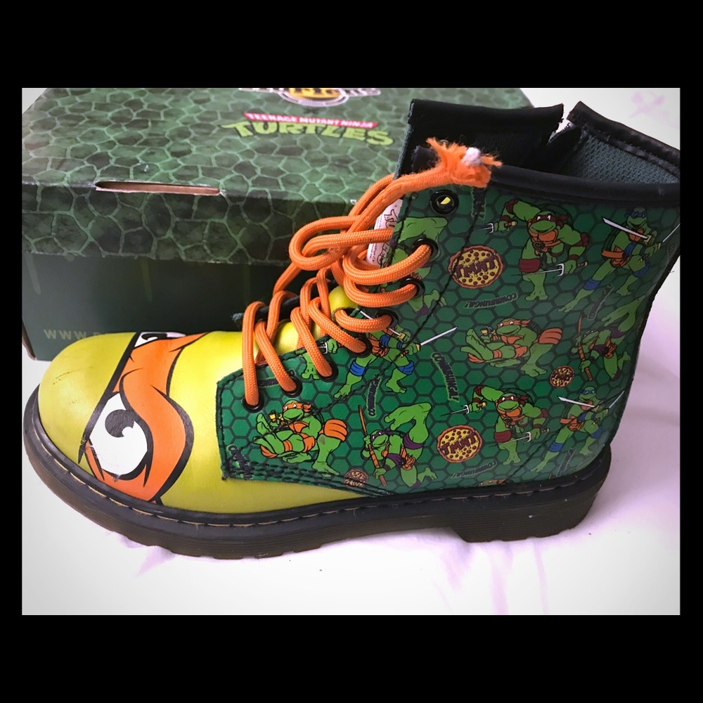 Limited Edition Ninja Turtle Dr. Martens Boys Sz 4